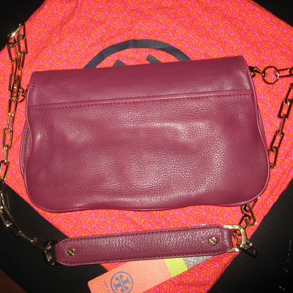 Tory Burch Amanda Berry Leather Clutch - Picture 4 of 7